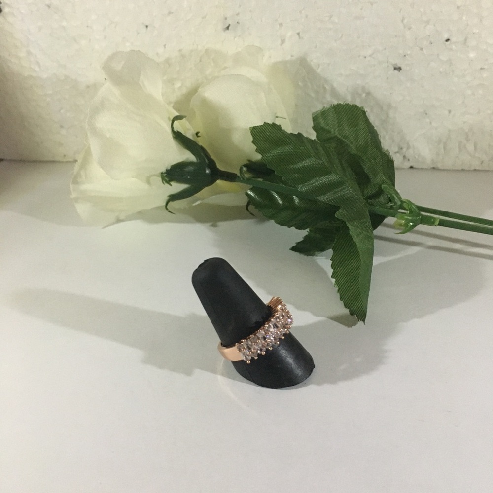 RGP CRYSTAL RING SIZE 7 - Picture 5 of 7